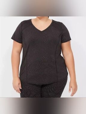 Lane Bryant LIVI athletic V-neck shirt, reflective pattern size 26/28, like new